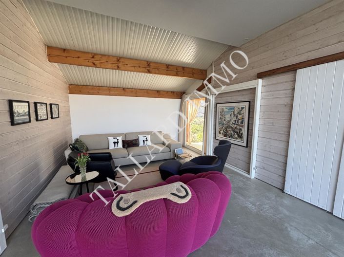 Image No.10-2 Bed House for sale