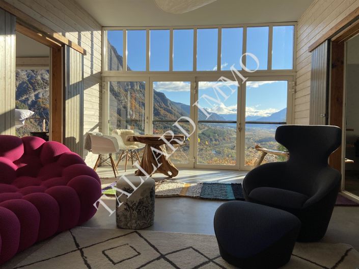 Image No.6-2 Bed House for sale