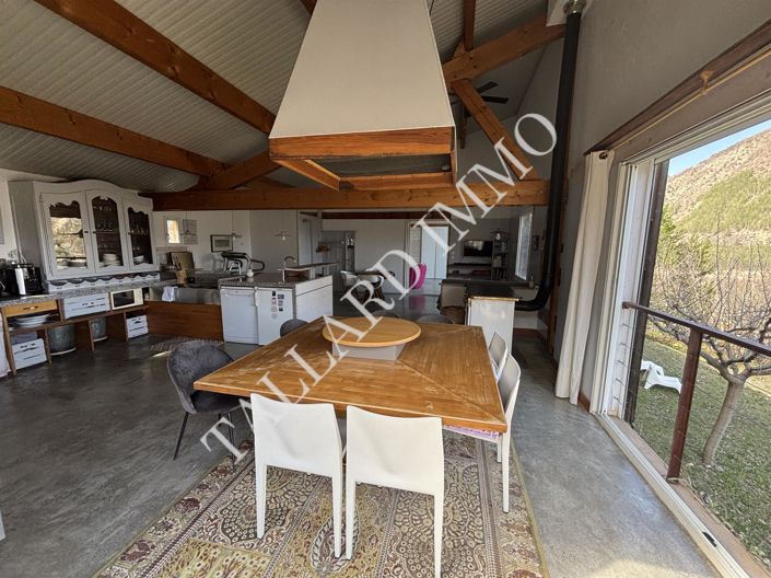 Image No.8-2 Bed House for sale