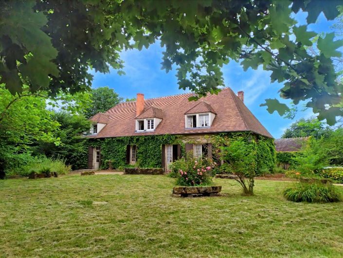 Image No.1-8 Bed House for sale