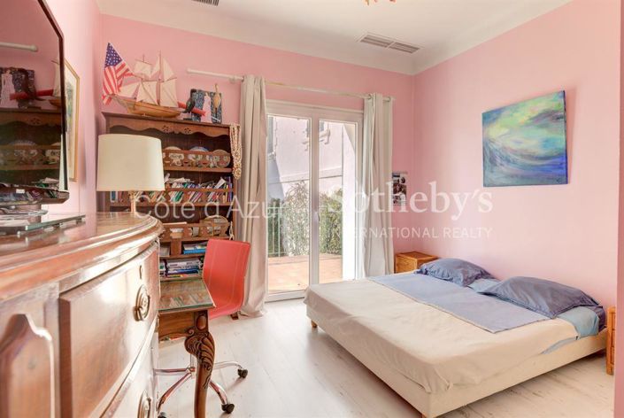 Image No.13-5 Bed House for sale