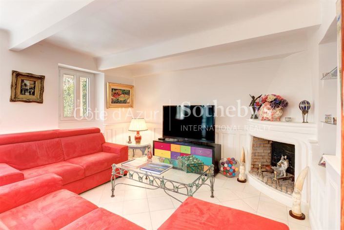 Image No.5-5 Bed House for sale