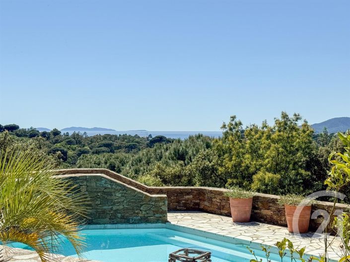 Image No.3-4 Bed House for sale