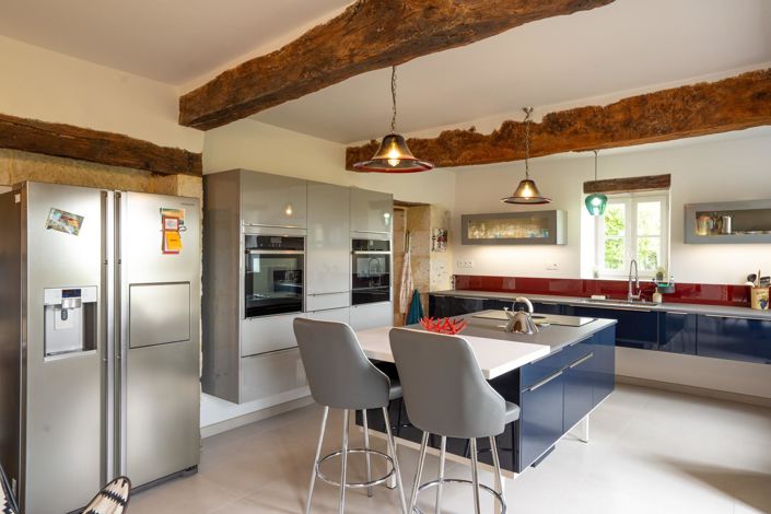 Image No.6-4 Bed House for sale