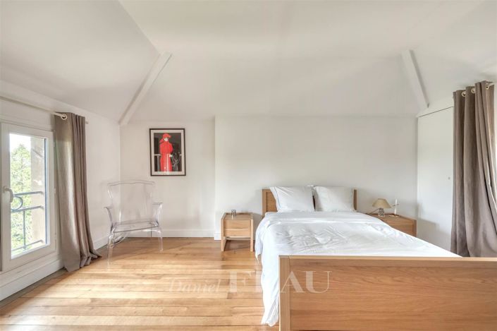 Image No.14-5 Bed House for sale