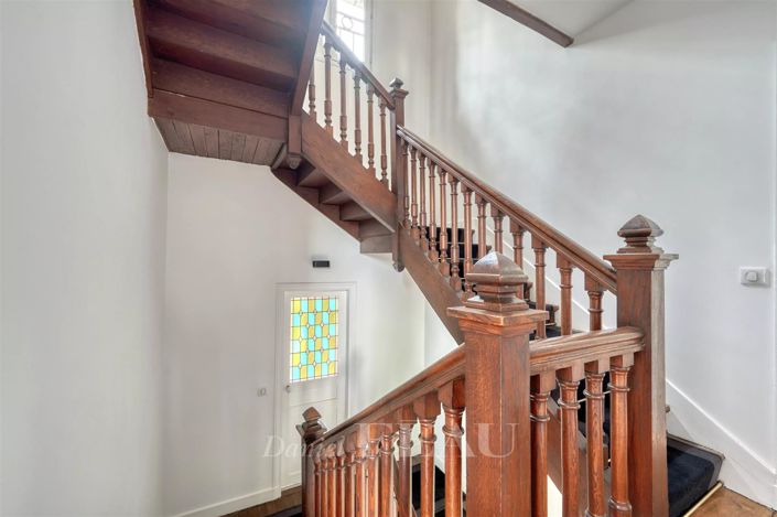 Image No.14-5 Bed House for sale