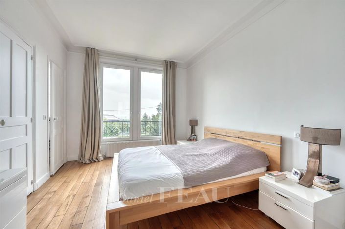 Image No.15-5 Bed House for sale