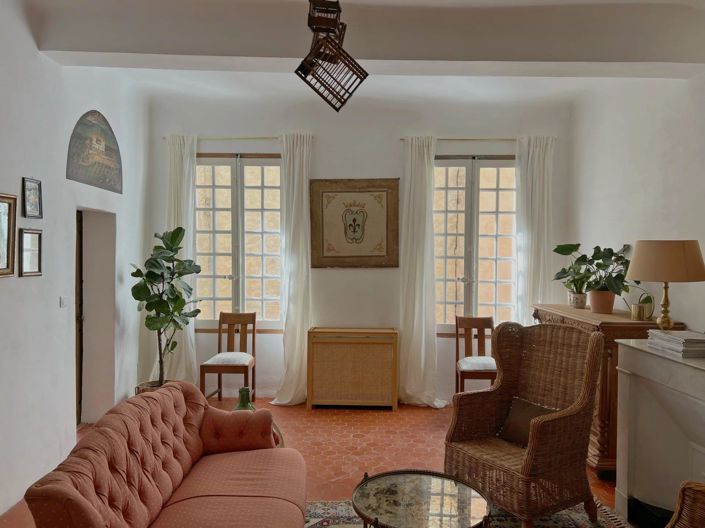Image No.1-7 Bed House for sale