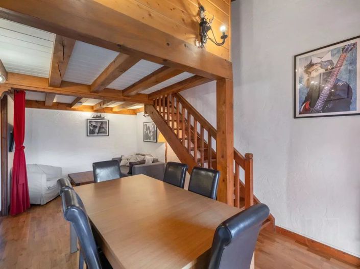 Image No.17-2 Bed Property for sale