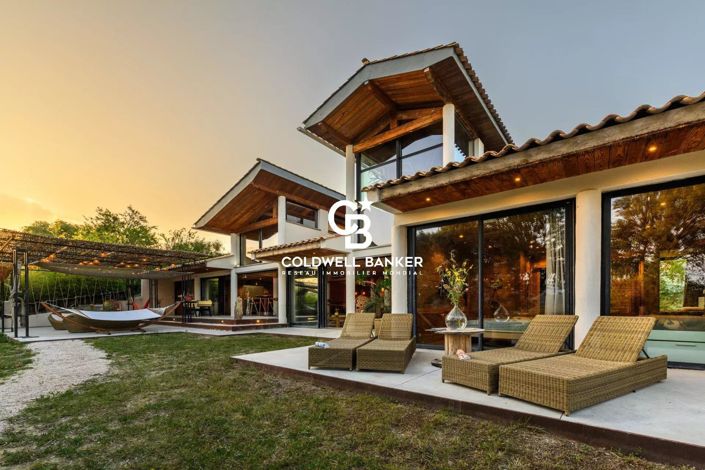 Image No.1-3 Bed House for sale