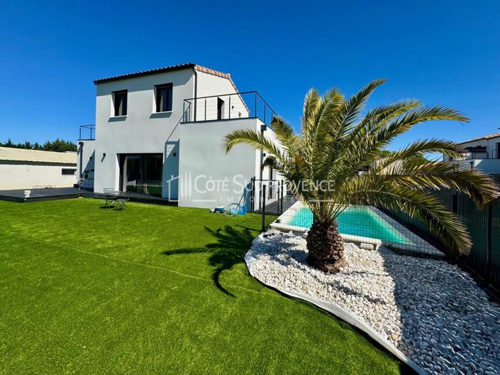 Image No.1-3 Bed House for sale