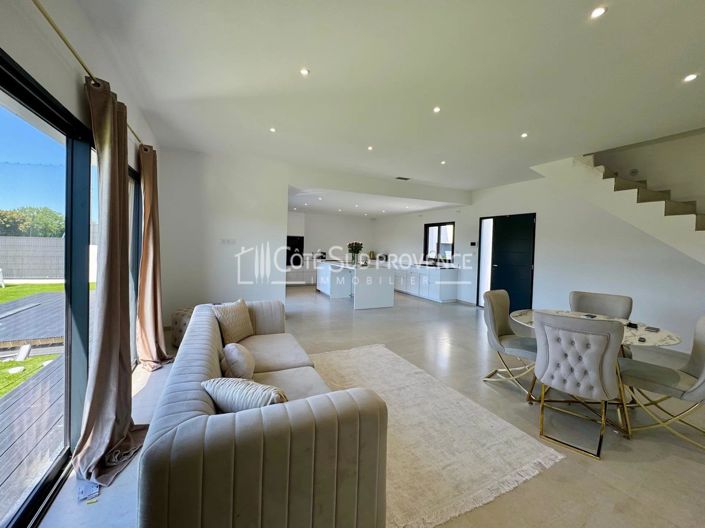 Image No.5-Maison de 3 chambres à vendre à Carpentras