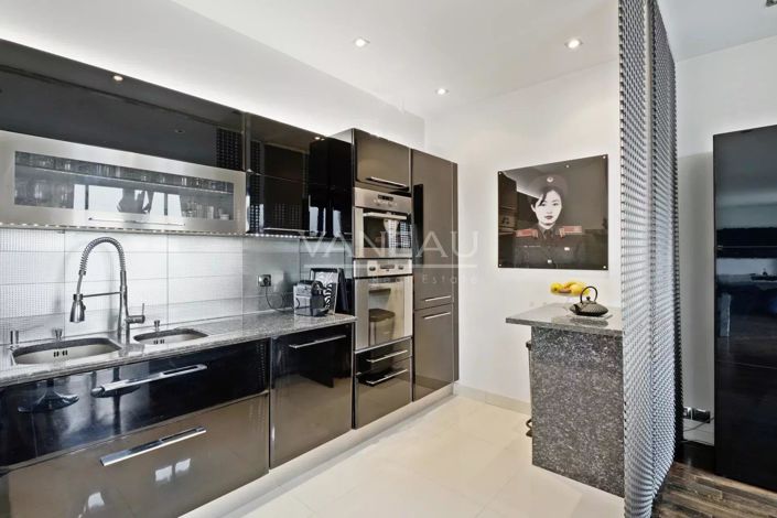 Image No.9-2 Bed Apartment for sale