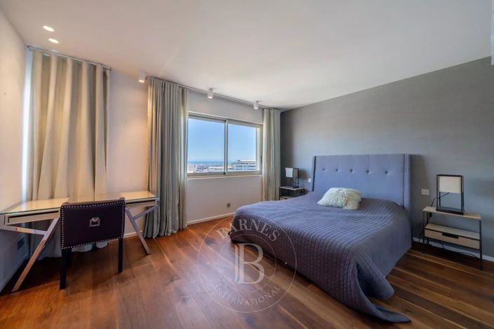 Image No.13-4 Bed Apartment for sale