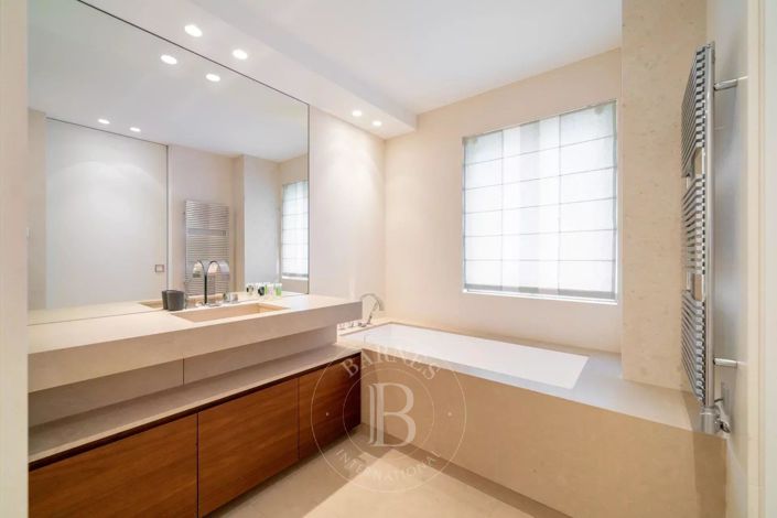 Image No.16-4 Bed Apartment for sale