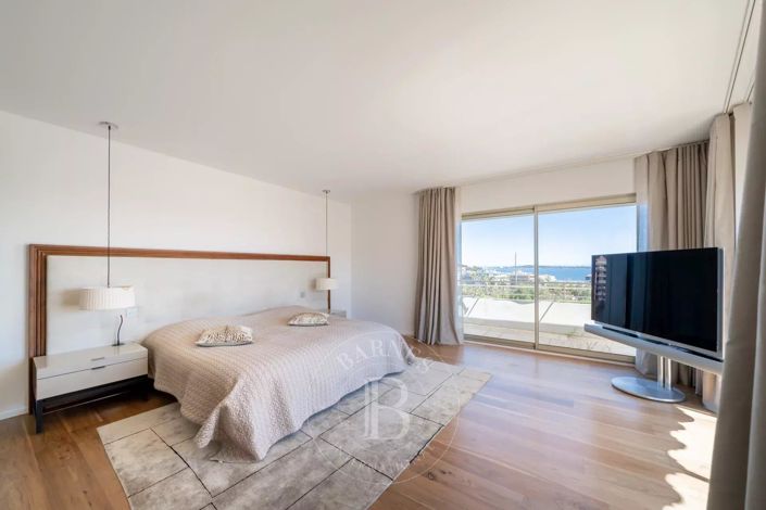 Image No.7-4 Bed Apartment for sale