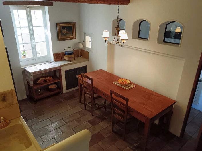 Image No.14-2 Bed House for sale