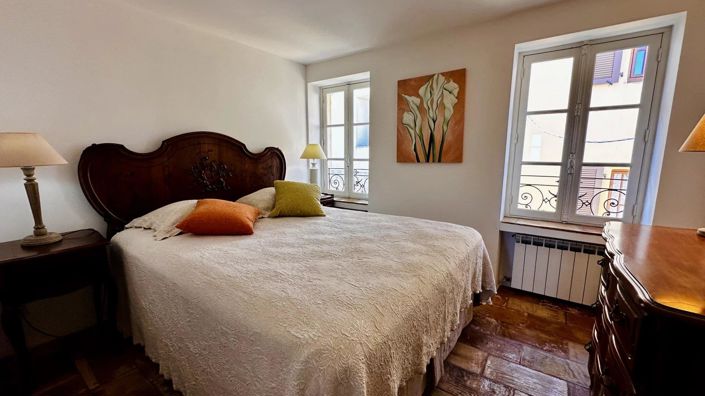 Image No.6-2 Bed House for sale