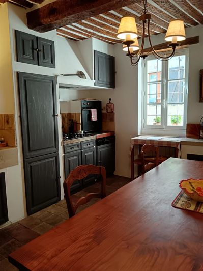 Image No.8-2 Bed House for sale