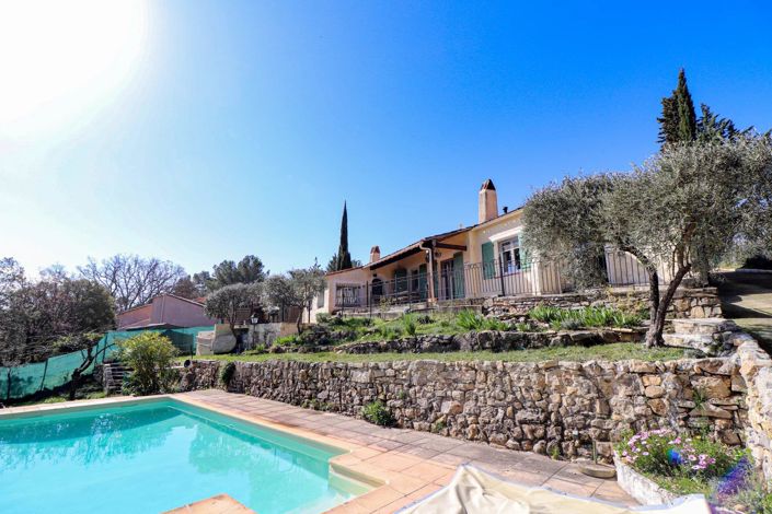 Image No.10-3 Bed House for sale