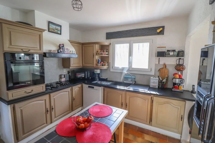 Image No.12-3 Bed House for sale