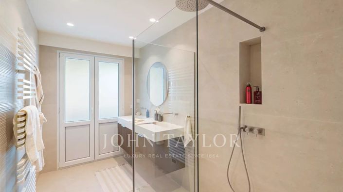 Image No.16-3 Bed Apartment for sale