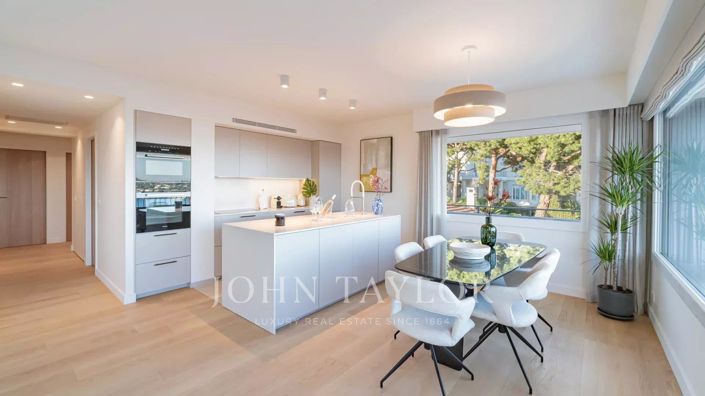 Image No.8-3 Bed Apartment for sale