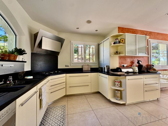 Image No.4-4 Bed House for sale