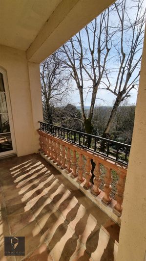 Image No.12-6 Bed House for sale