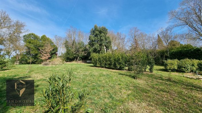 Image No.18-6 Bed House for sale