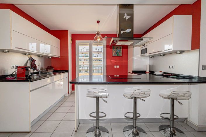 Image No.16-3 Bed Apartment for sale