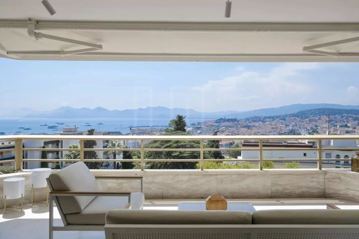 Image No.1-4 Bed Apartment for sale