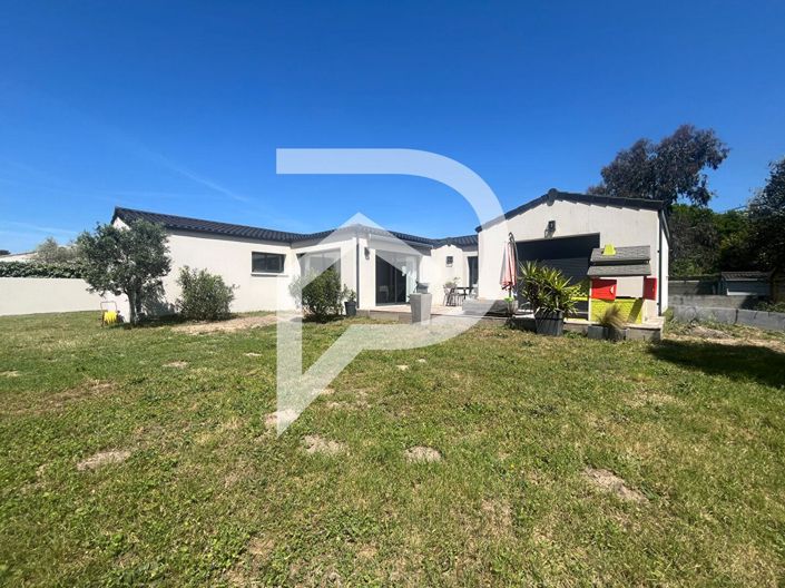Image No.1-3 Bed House for sale