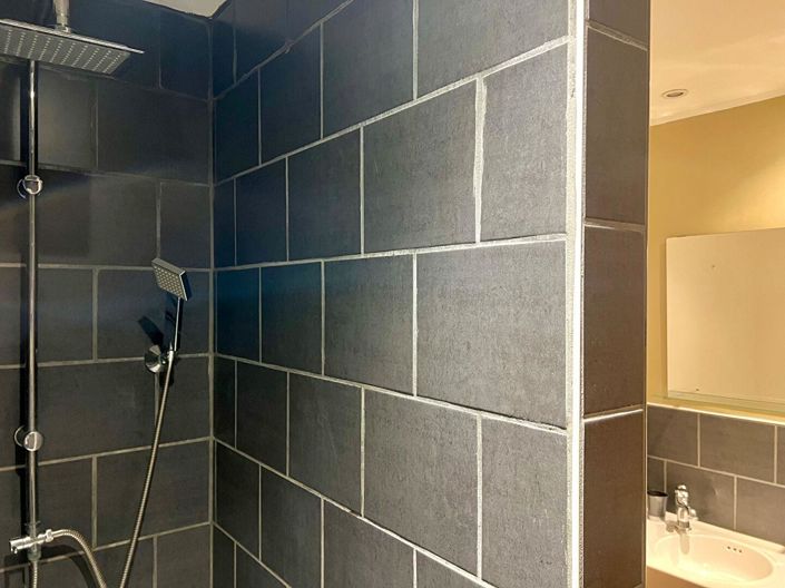 Image No.14-6 Bed House for sale