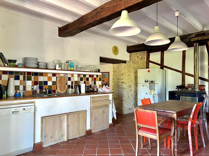 Image No.7-6 Bed House for sale