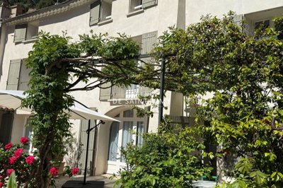 1 - Barbentane, Maison