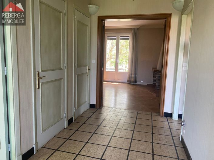 Image No.11-5 Bed House for sale