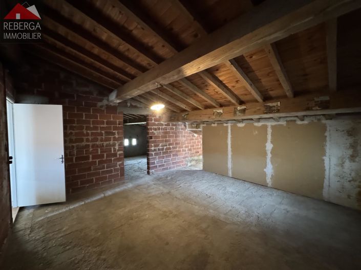 Image No.21-5 Bed House for sale