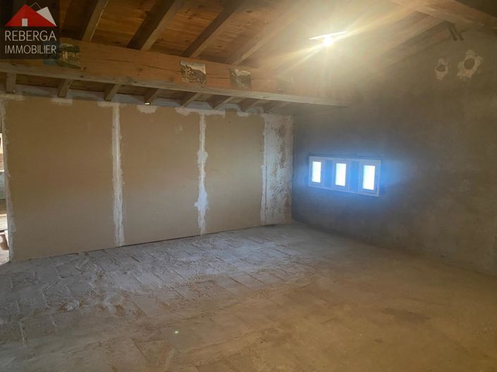 Image No.23-5 Bed House for sale