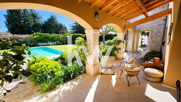 Image No.1-5 Bed Property for sale