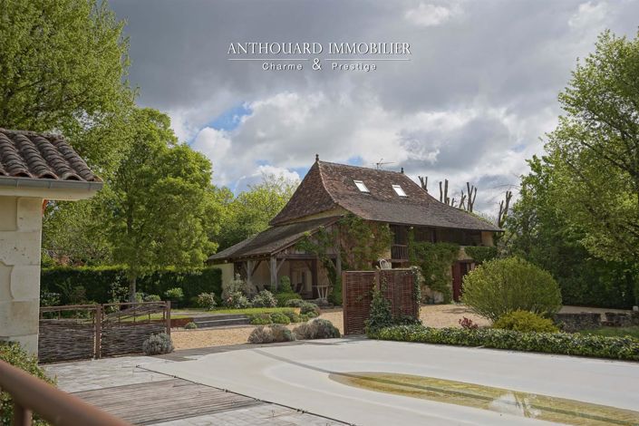 Image No.1-4 Bed House for sale