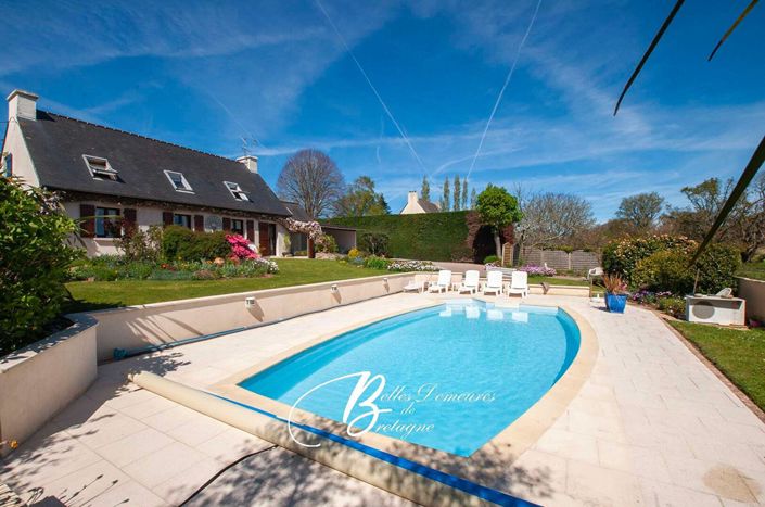 Image No.2-4 Bed House for sale