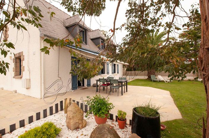Image No.1-4 Bed House for sale