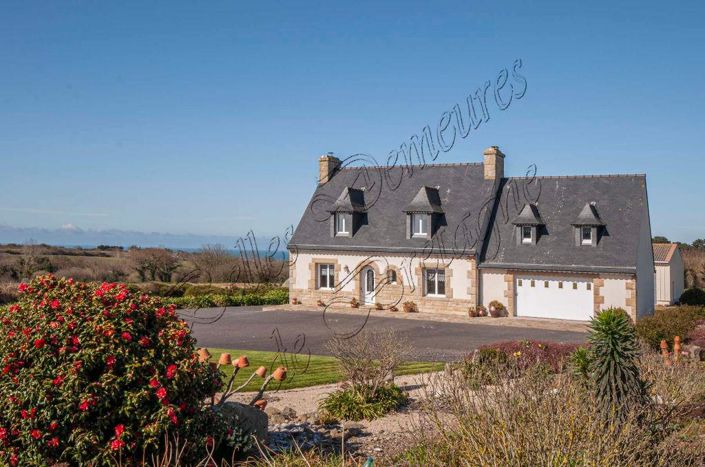 Image No.1-4 Bed House for sale