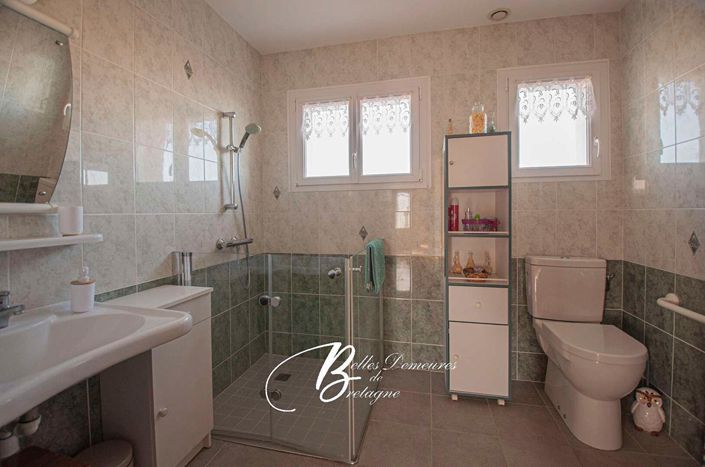 Image No.10-4 Bed House for sale