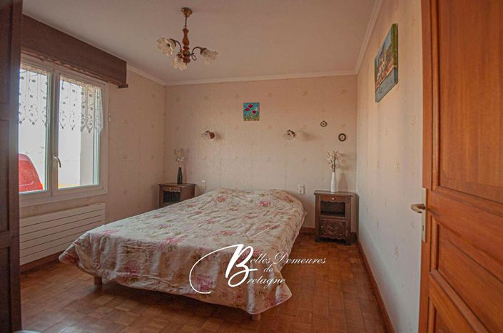 Image No.11-4 Bed House for sale