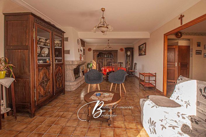 Image No.7-4 Bed House for sale