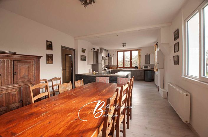 Image No.11-25 Bed House for sale