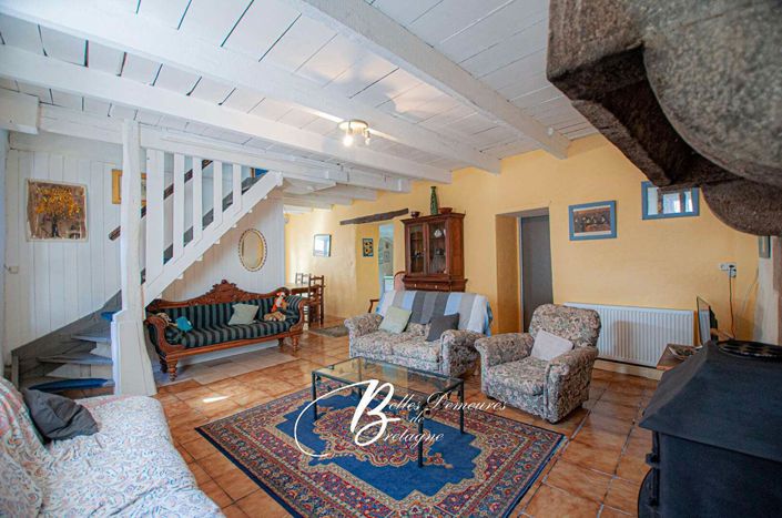 Image No.12-25 Bed House for sale