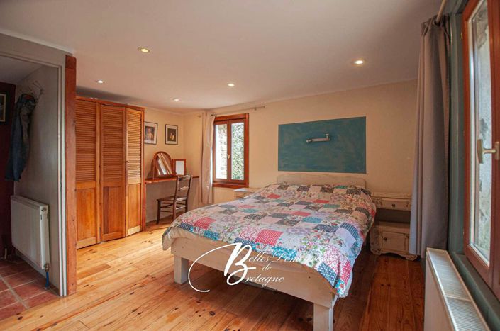 Image No.19-25 Bed House for sale